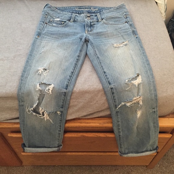 American Eagle boyfriend jeans!!