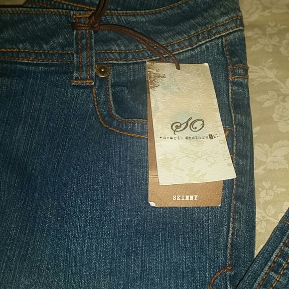 Jeans - Picture 2 of 4