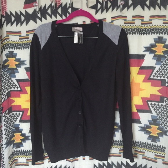 🔻Forever 21 Black Cardigan