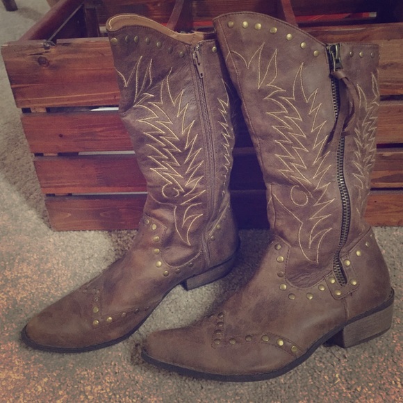Cowgirl Boots!