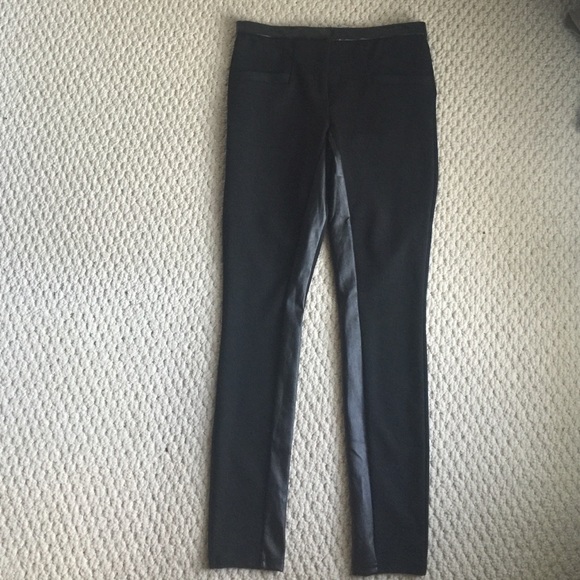Black and faux leather legging - Picture 1 of 4