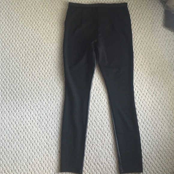 Black and faux leather legging - Picture 3 of 4