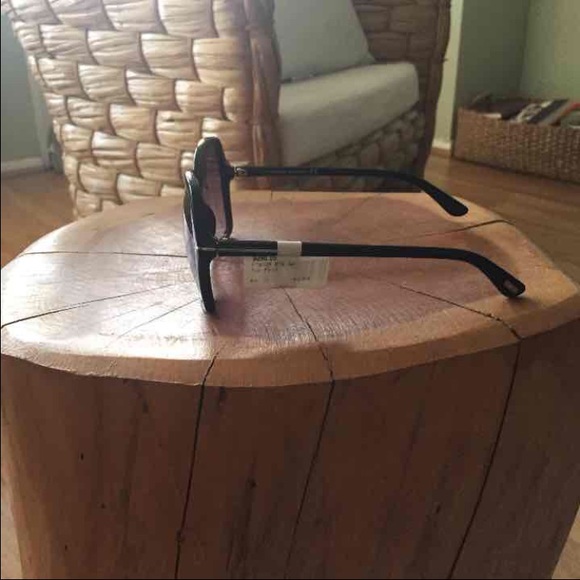 Tom Ford Sunglasses - Picture 3 of 4