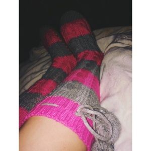 💖🎀!RARE!🎀💖 - VS PINK Mukluk Slipper Boots