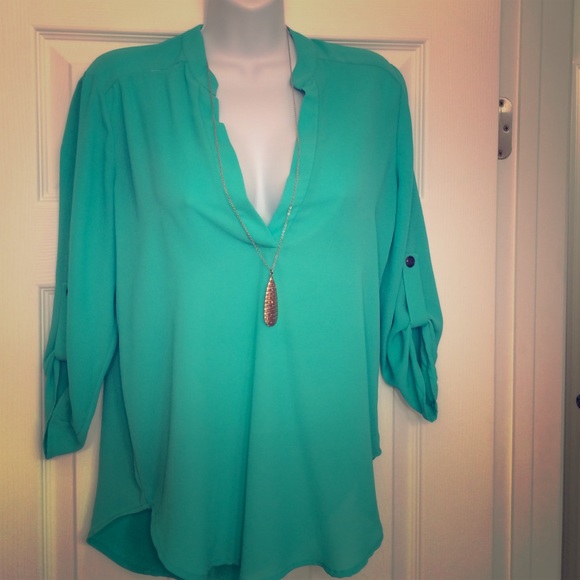 XS shirt by Lush