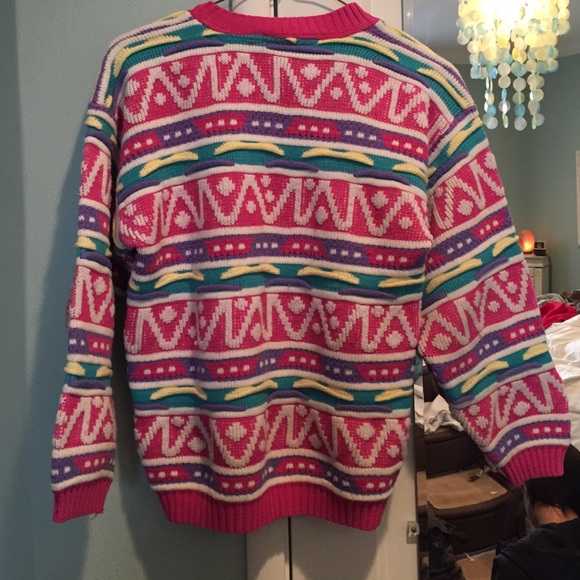 Vintage Sweater - Picture 2 of 3