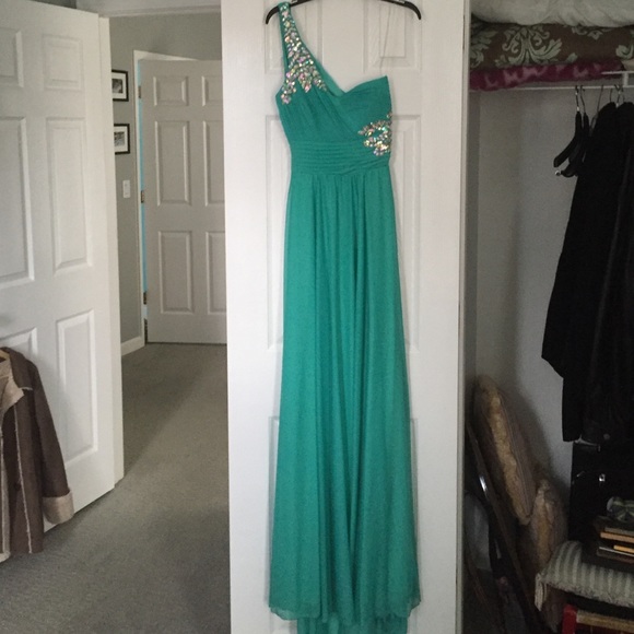 Seafoam open back Prom dress