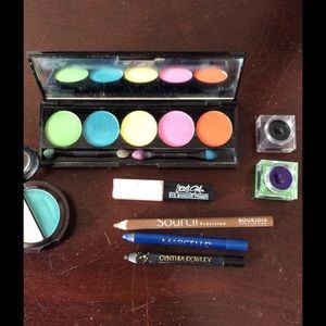 Make up bundle barely used