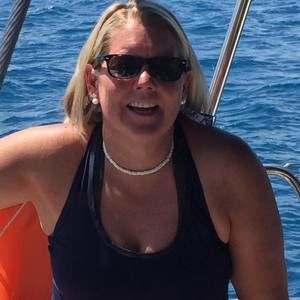 Meet your Posher, Carey