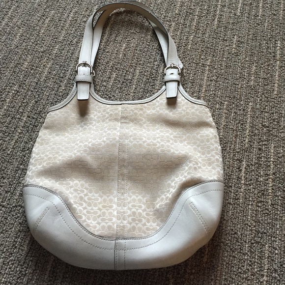 Coach off white M3k-7025 - Picture 1 of 1
