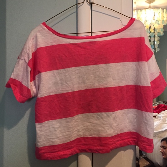 PINK loose crop top - Picture 2 of 3