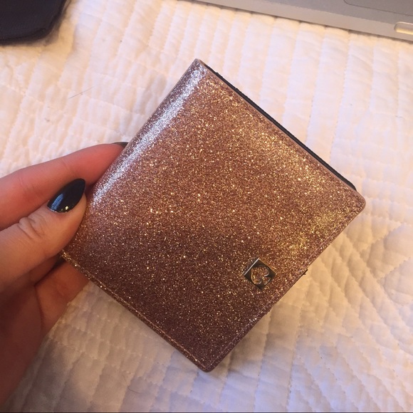 **BRAND NEW KATE SPADE WALLET**
