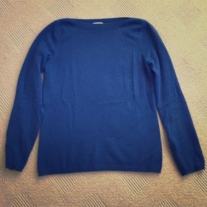 Gorgeous blue cashmere boatneck sweater