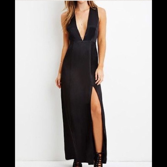 High-Slit Black Maxi Dress. Small