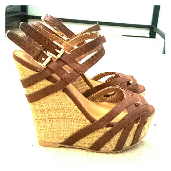 MUST HAVE WEDGES