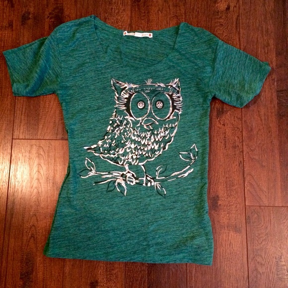 Green owl shirt