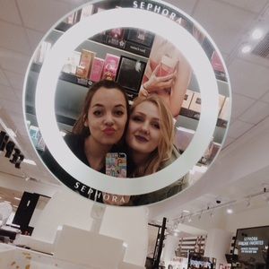 Meet your Posher, Shelby