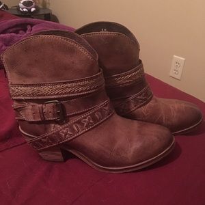 Indie spirit by corral ankle boots from buckle