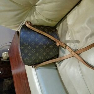 Louis Vuitton Druout additional pics