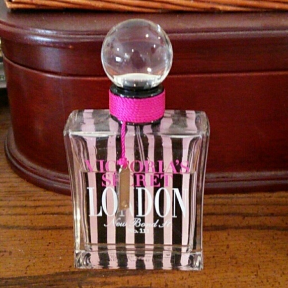 VS London perfume