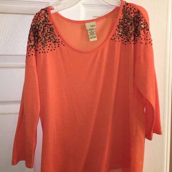 Buckle Daytrip Small shirt ALMOST NEW BARELY WORN - Picture 1 of 3