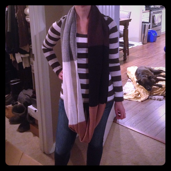 Infinity scarf