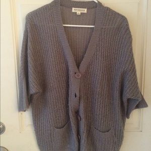 Short sleeved oversized sweater