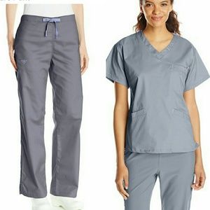 Med Couture Women's Signature Scrub Set