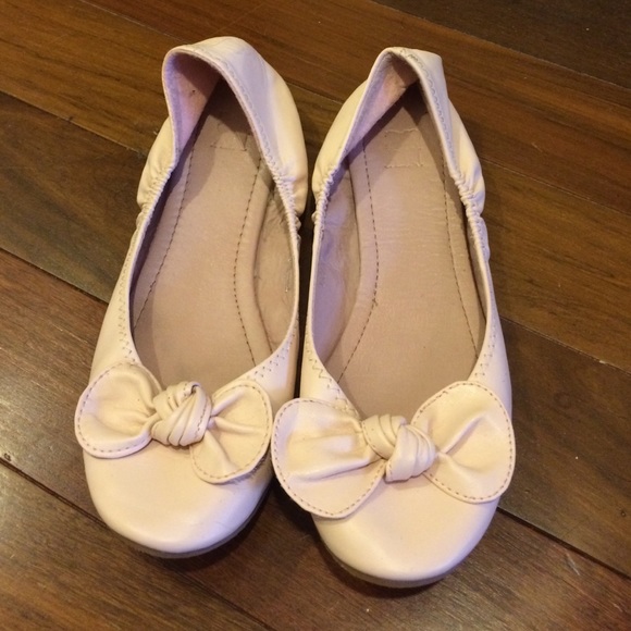 Cute soft pink flats