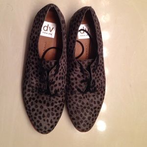 Dolce Vita black and gray flats