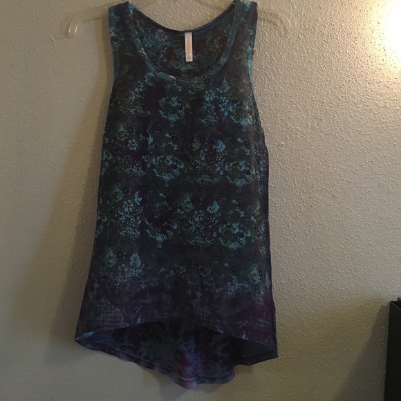 Summer tank top - Picture 1 of 2