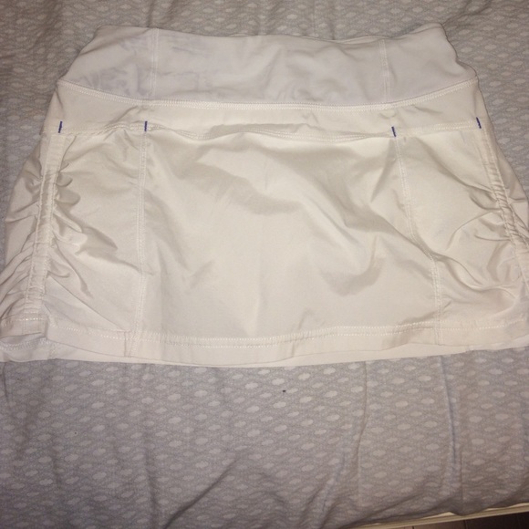 white lululemon skirt