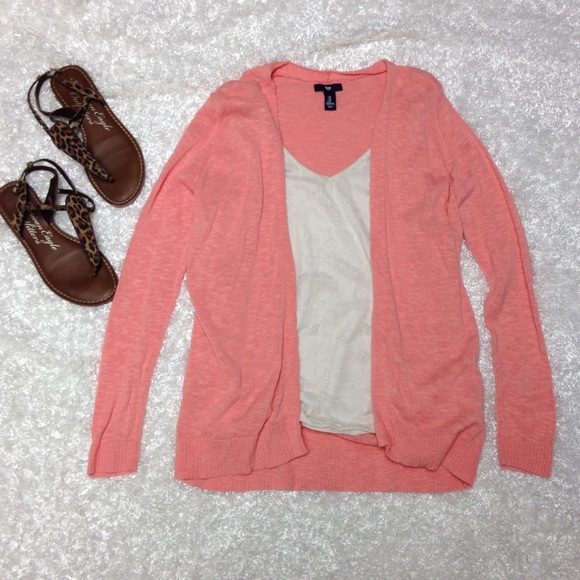 GAP Sweaters - GAP pink cardigan medium