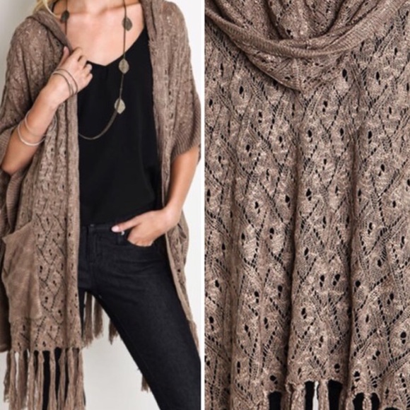 🌺HP 12/7, 22🌺GORGEOUS FRINGED CARDIGAN WITH HOOD - Picture 3 of 3