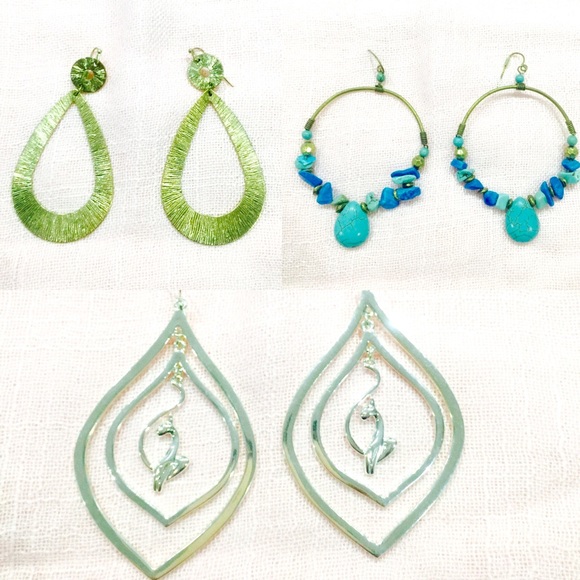 3/$10. Nice earrings for sale 💍💍.