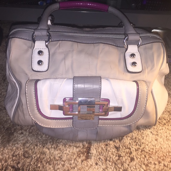 Guess purse
