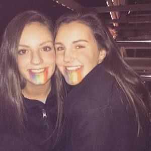 Meet your Posher, Chloe