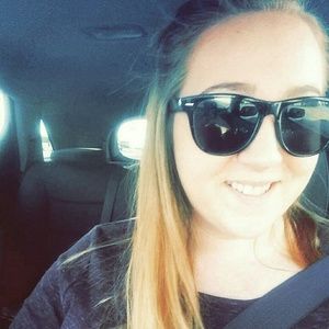 Meet your Posher, Melinda