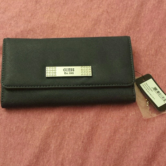 Brand new guess fold wallet