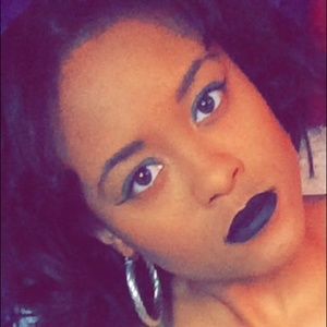 Meet your Posher, Arielle