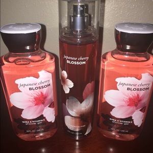 SOLD SOLD BATH AND BODY WORKS SET SOLD SOLD