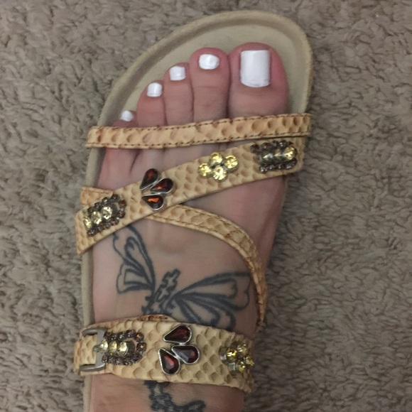 Ladies Bling Betulas...size 7 🌹