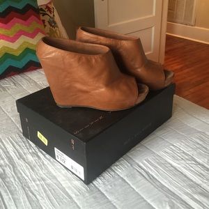 Steve Madden leather wedges