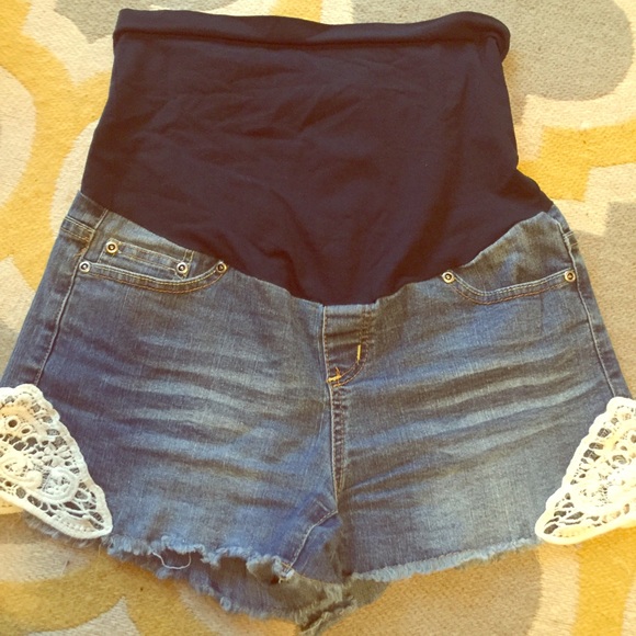 Denim maternity shorts