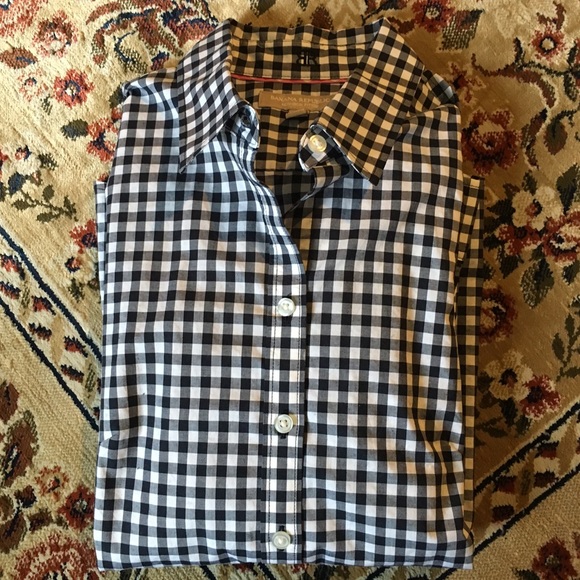 Banana Republic Black Gingham Button Down. 8P