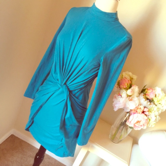 Dresses & Skirts - Teal knot long sleeve dress