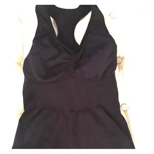 Lululemon running top