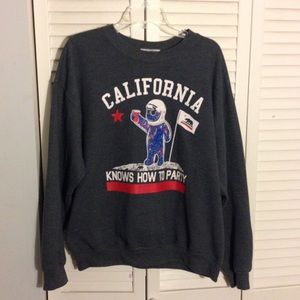 Sweatshirt