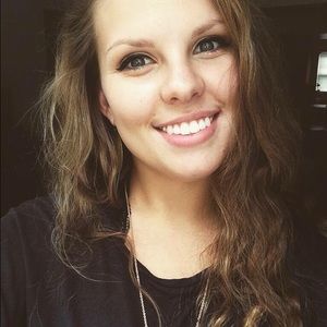 Meet your Posher, Mackenzie