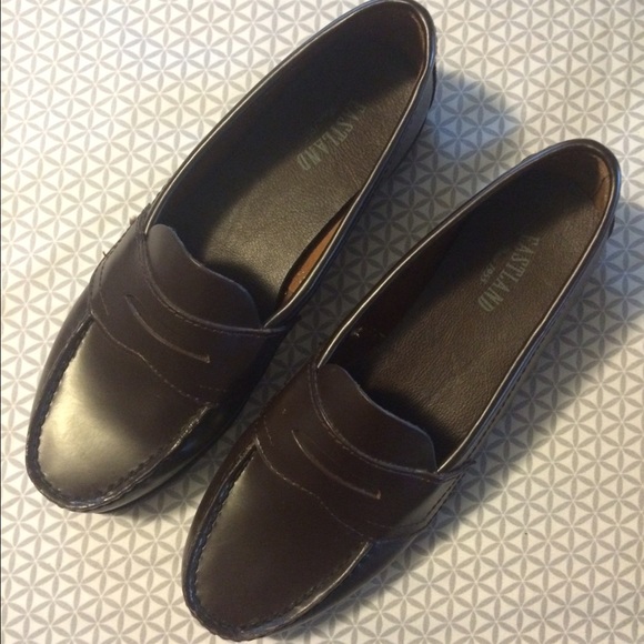 Eastland Loafers in Dark Brown - Size 6 1/2